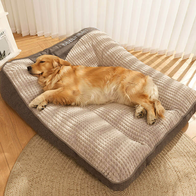 Soft, breathable, and washable pet bed suitable for large dogs—usable in all seasons.